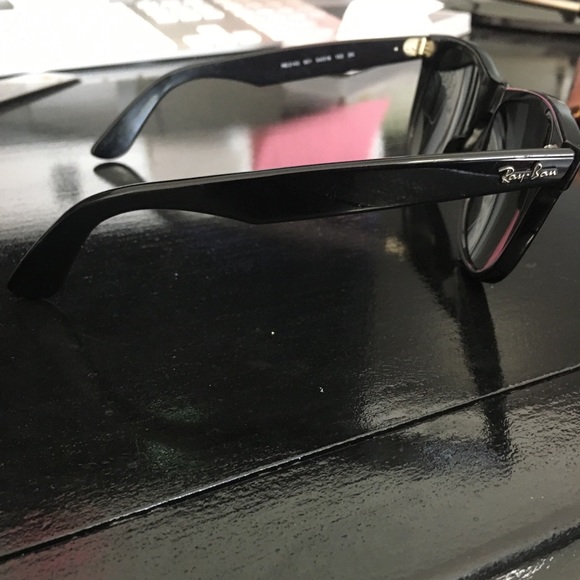 Original Classic Wayfarer Raybans - Picture 2 of 6